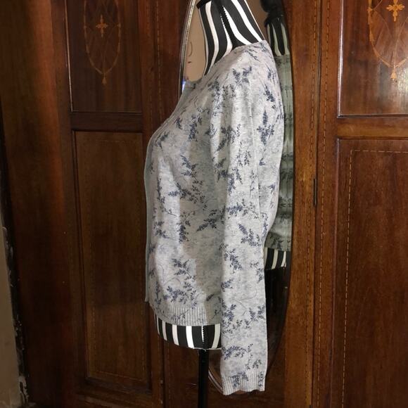Laura Ashley CottageCore Boho Gray Floral Sweater / Cardigan Small - Picture 3 of 7